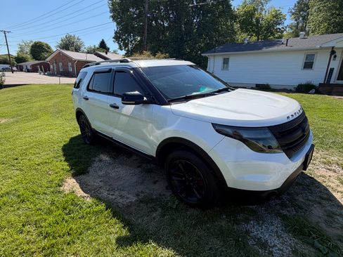 Used 2012 Ford Explorer XLT AWD/4WD image 2