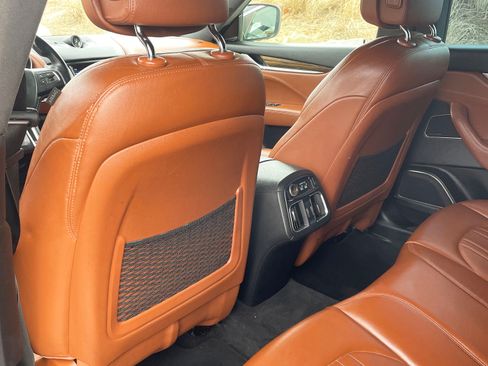 Used 2017 Maserati Levante image 22