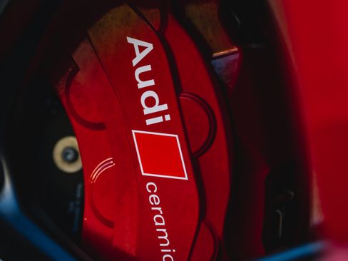 Used 2025 Audi RS Q8 performance w/ Matte Carbon Package image 9