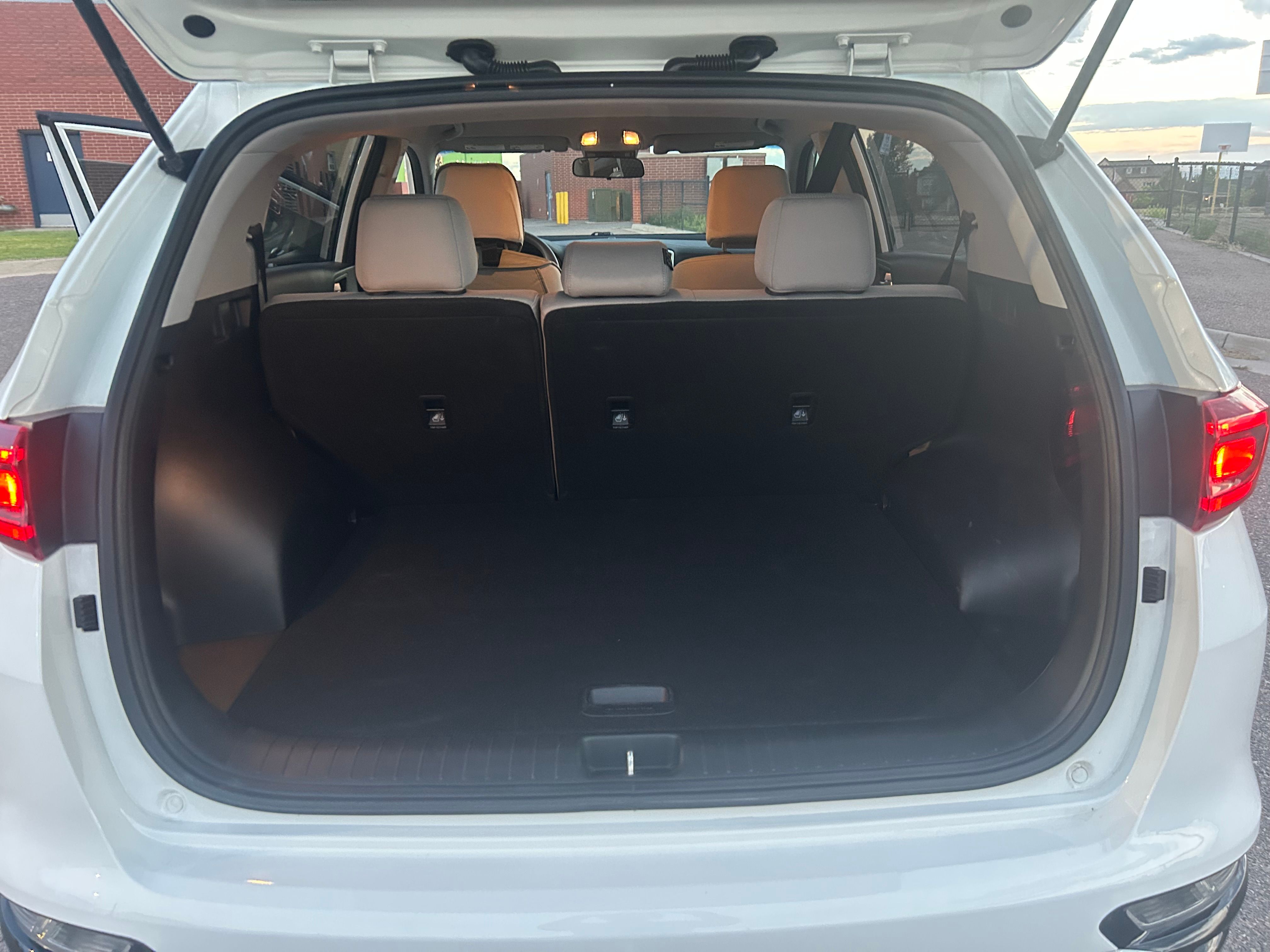 Used 2021 Kia Sportage LX FWD image 10