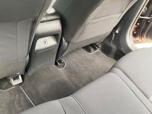 Used 2022 Nissan Sentra SV image 11