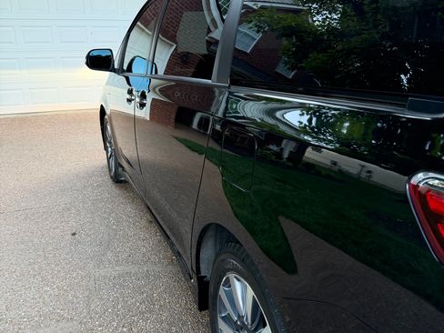Used 2020 Toyota Sienna Limited Premium AWD/4WD image 24