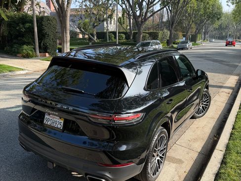 Used 2019 Porsche Cayenne image 5