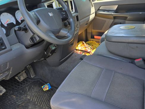 Used 2007 Dodge Ram 2500 Truck SLT AWD/4WD image 5