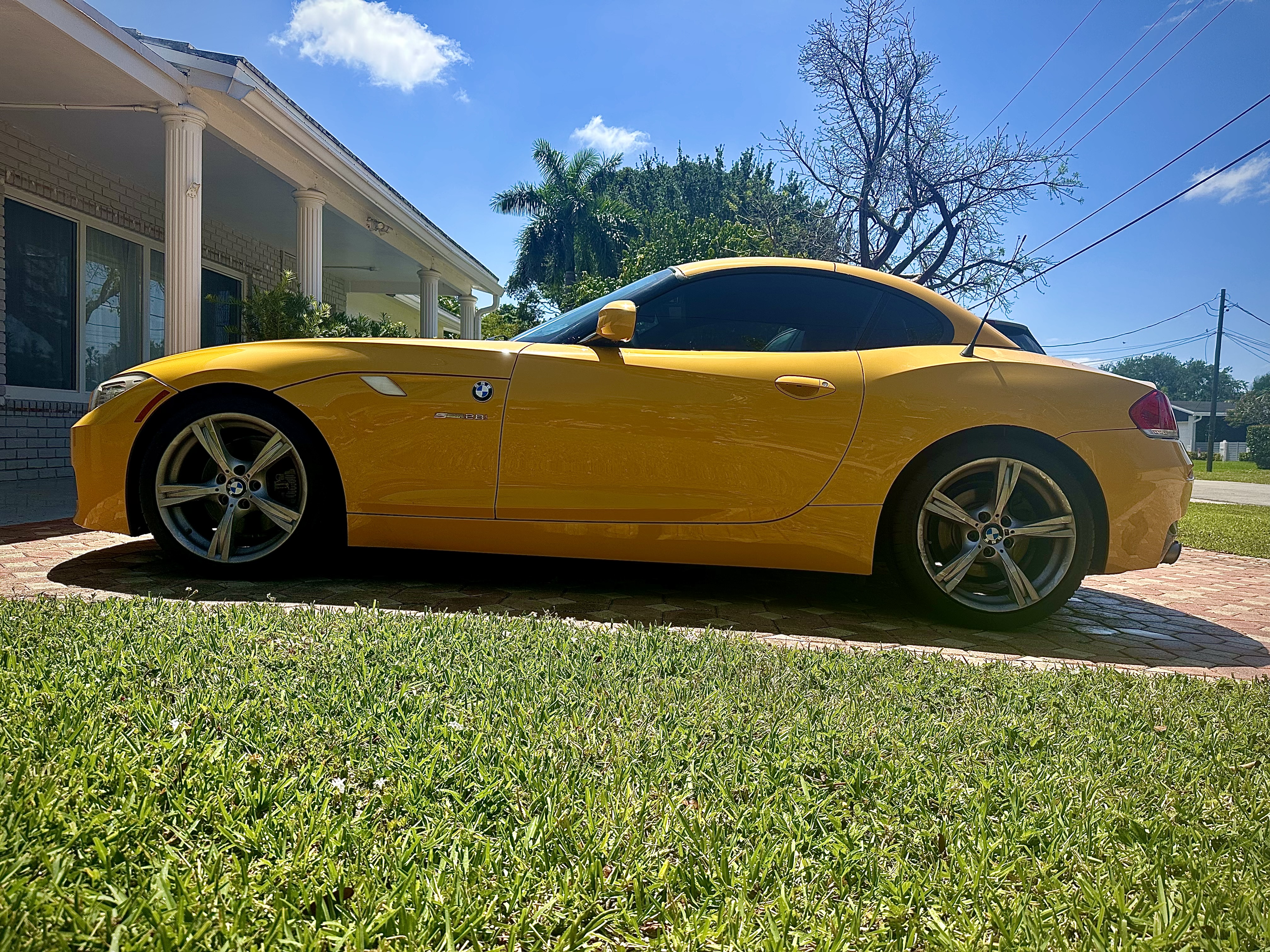 Used 2012 BMW Z4 sDrive28i RWD image 4
