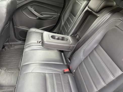 Used 2018 Ford Escape SEL image 16