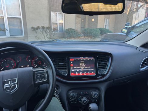 Used 2016 Dodge Dart SXT image 2