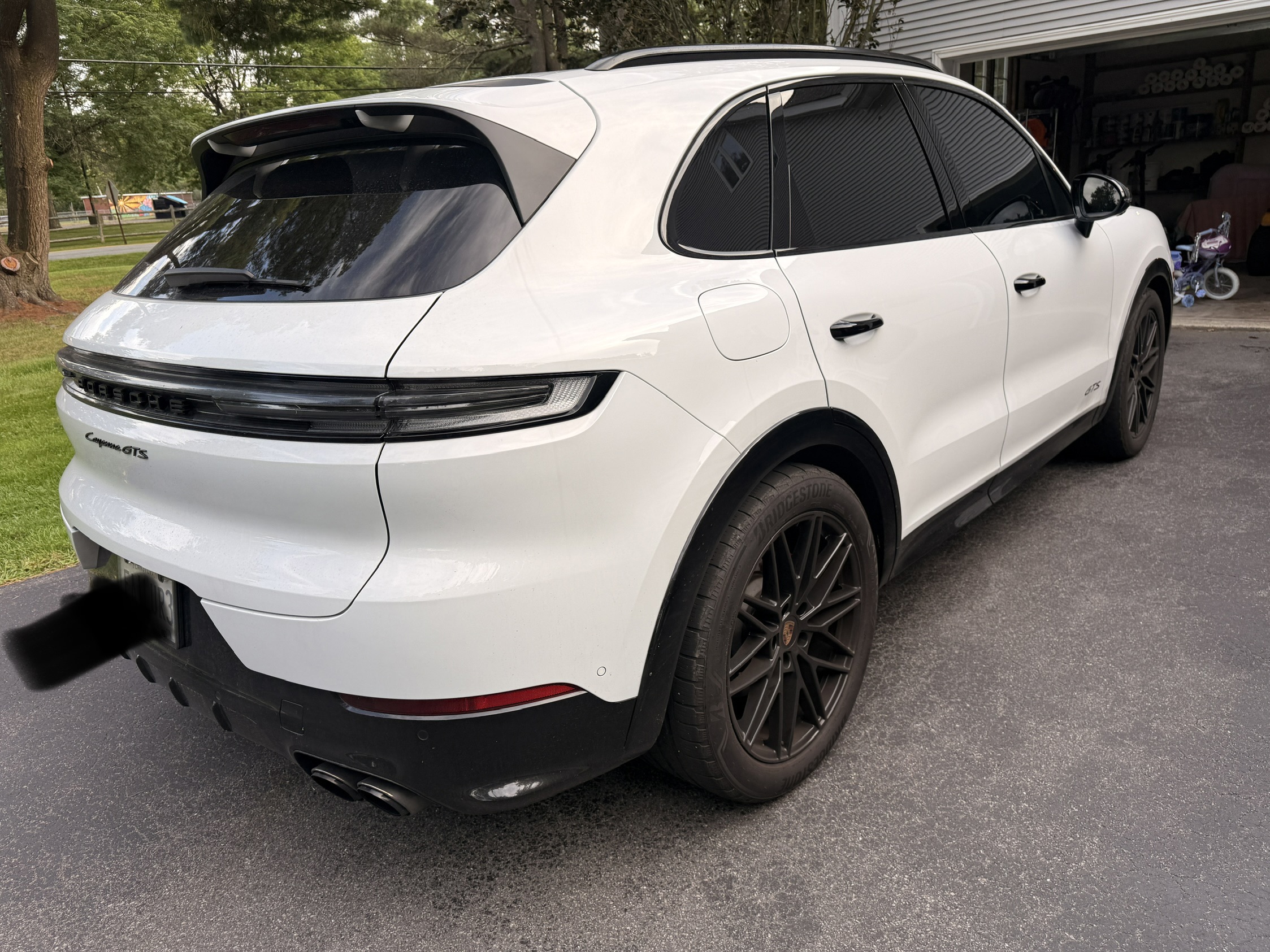 Used 2025 Porsche Cayenne GTS AWD/4WD image 8