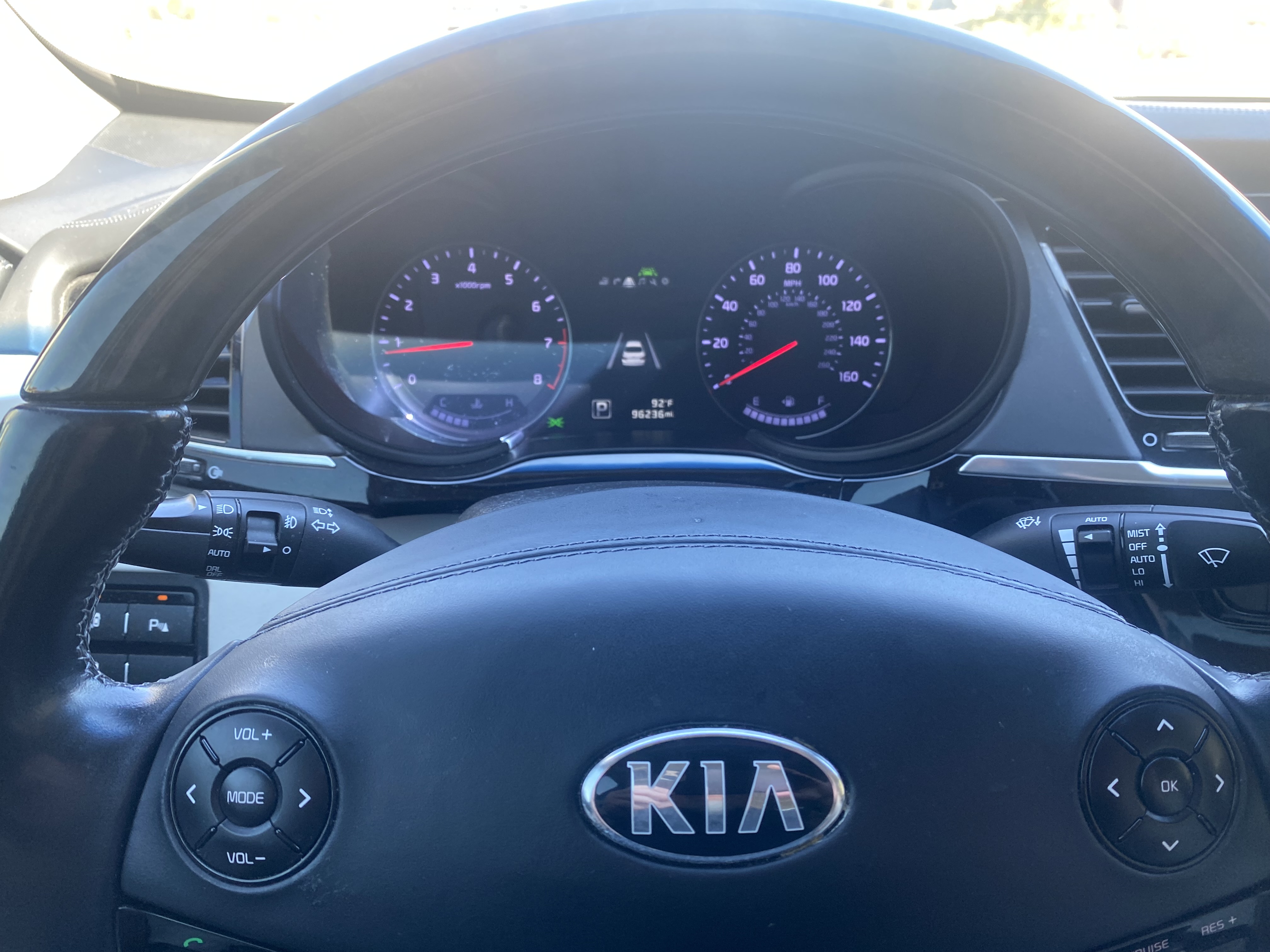 Used 2015 Kia K900 Luxury RWD image 2