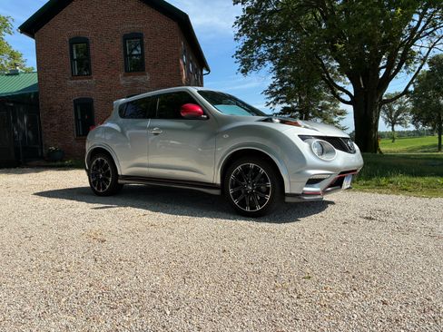 Used 2014 Nissan Juke NISMO FWD image 2