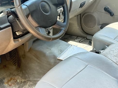 Used 2007 Chevrolet Colorado W/T w/ Mid Box Prep Package image 5