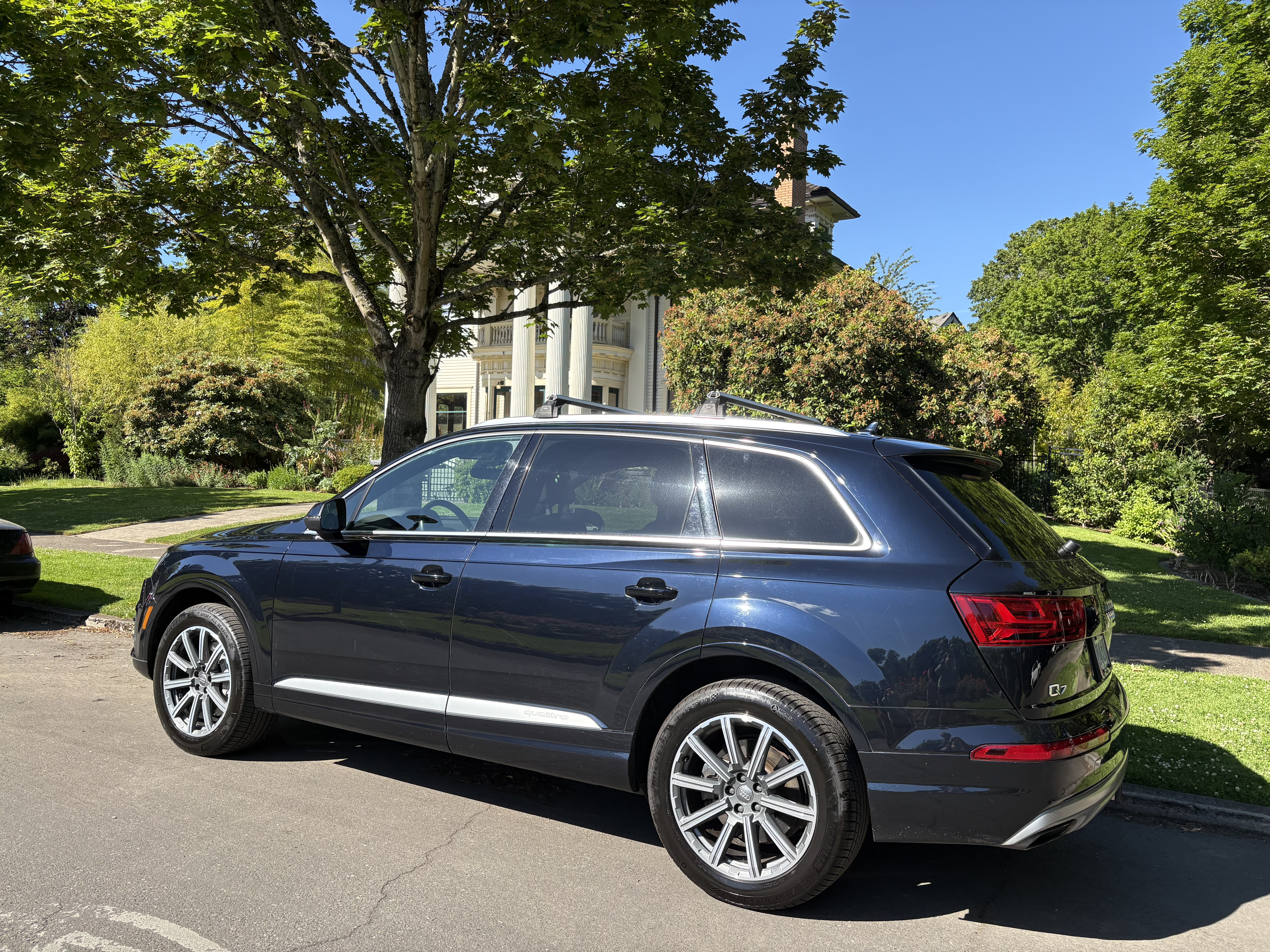 Used 2017 Audi Q7 3.0T Premium Plus w/ Premium Plus Package AWD/4WD image 11