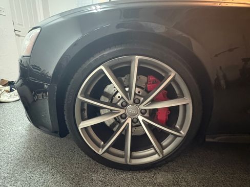 Used 2015 Audi RS 5 Coupe w/ Black Optic Plus Package AWD/4WD image 5