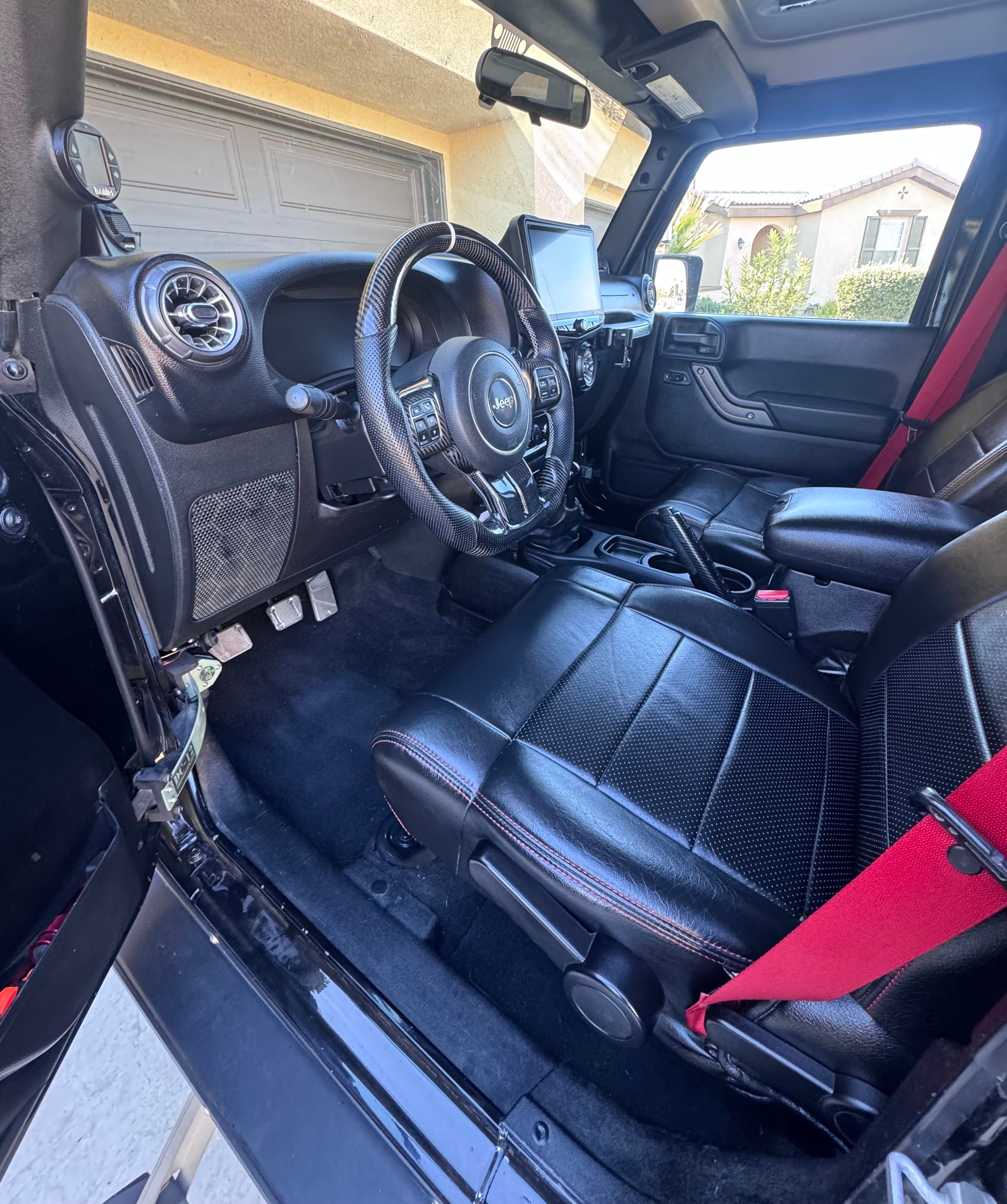 Used 2012 Jeep Wrangler Unlimited Sport AWD/4WD image 6