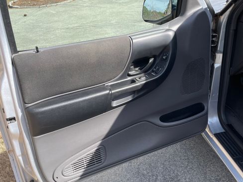 Used 2003 Ford Ranger XLT image 12