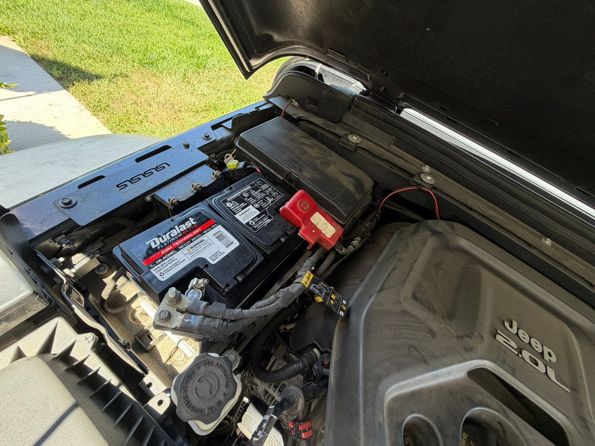 Used 2021 Jeep Wrangler Unlimited Sport AWD/4WD image 9