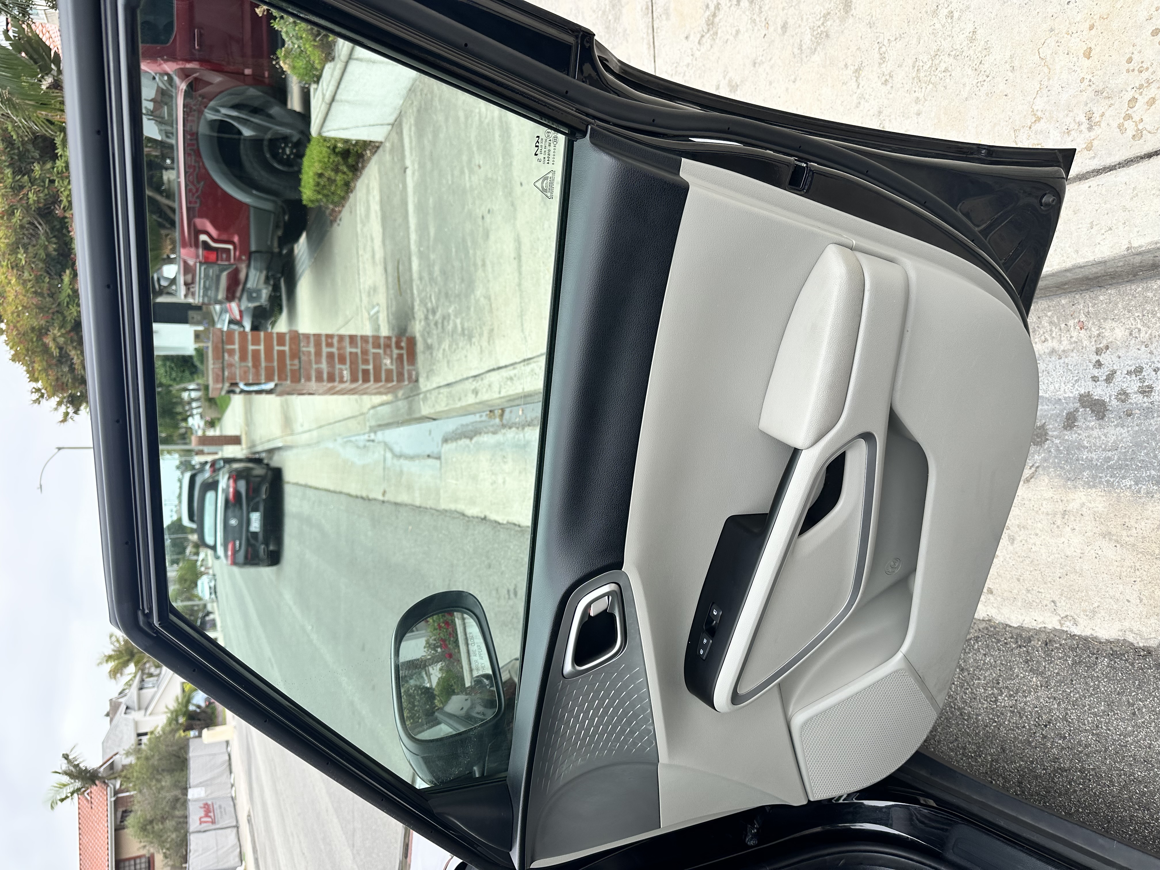 Used 2023 Kia Soul LX FWD image 9