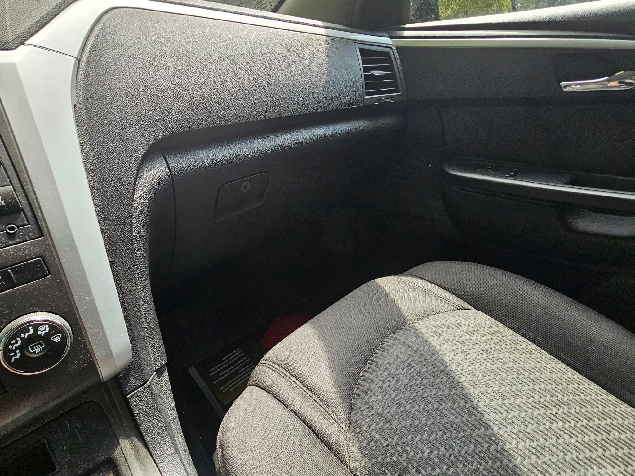 Used 2009 Chevrolet Traverse LT AWD/4WD image 6