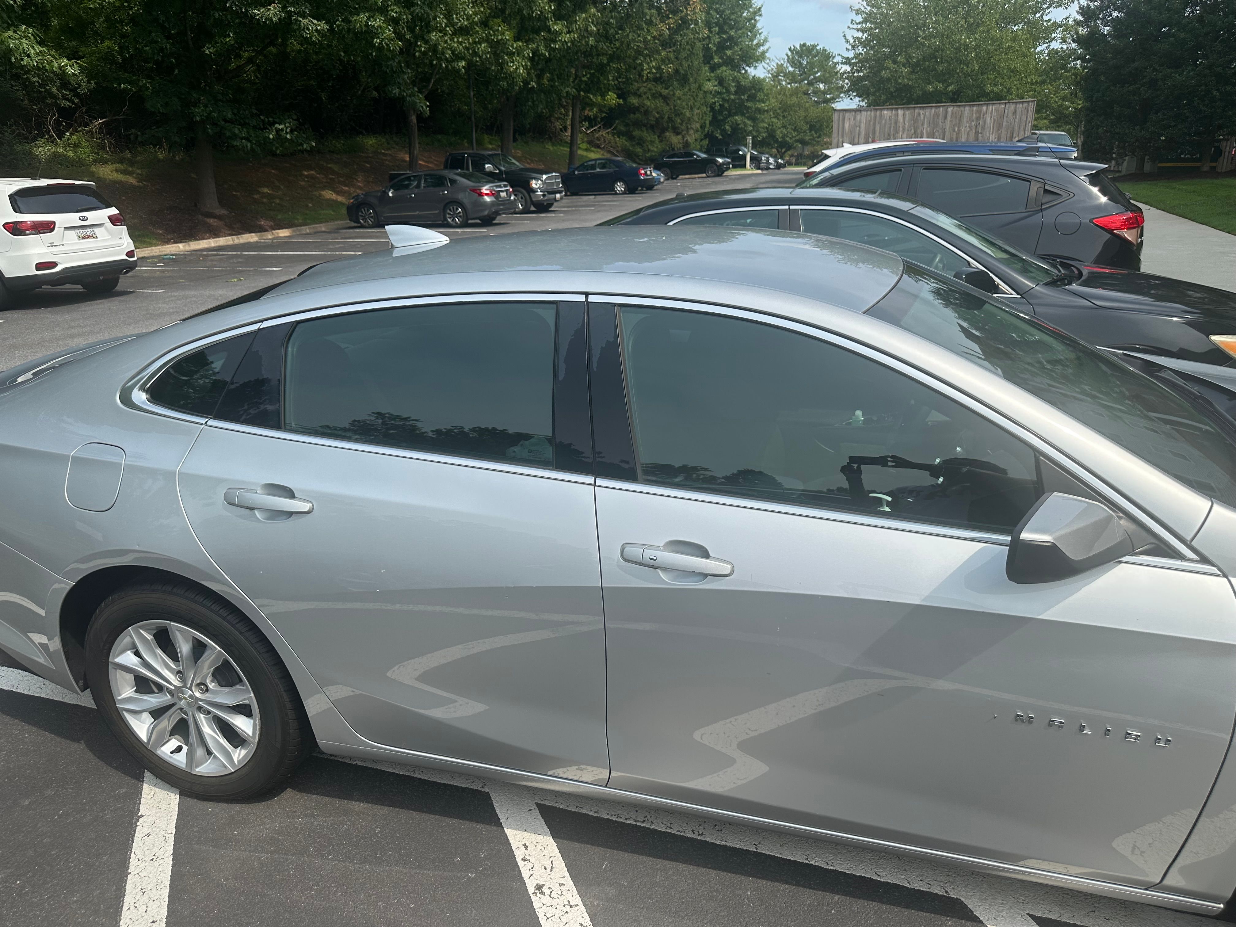 Used 2019 Chevrolet Malibu LT w/ Driver Confidence Package FWD image 2