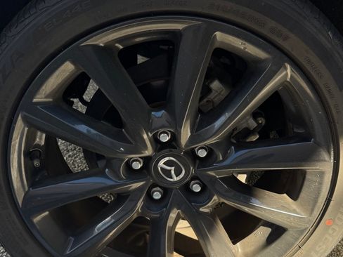 Used 2020 MAZDA MAZDA3 Premium Hatchback 4D image 8