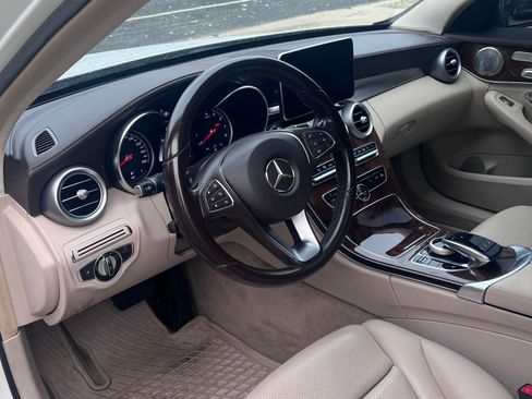 Used 2015 Mercedes-Benz C 300 4MATIC Sedan image 8