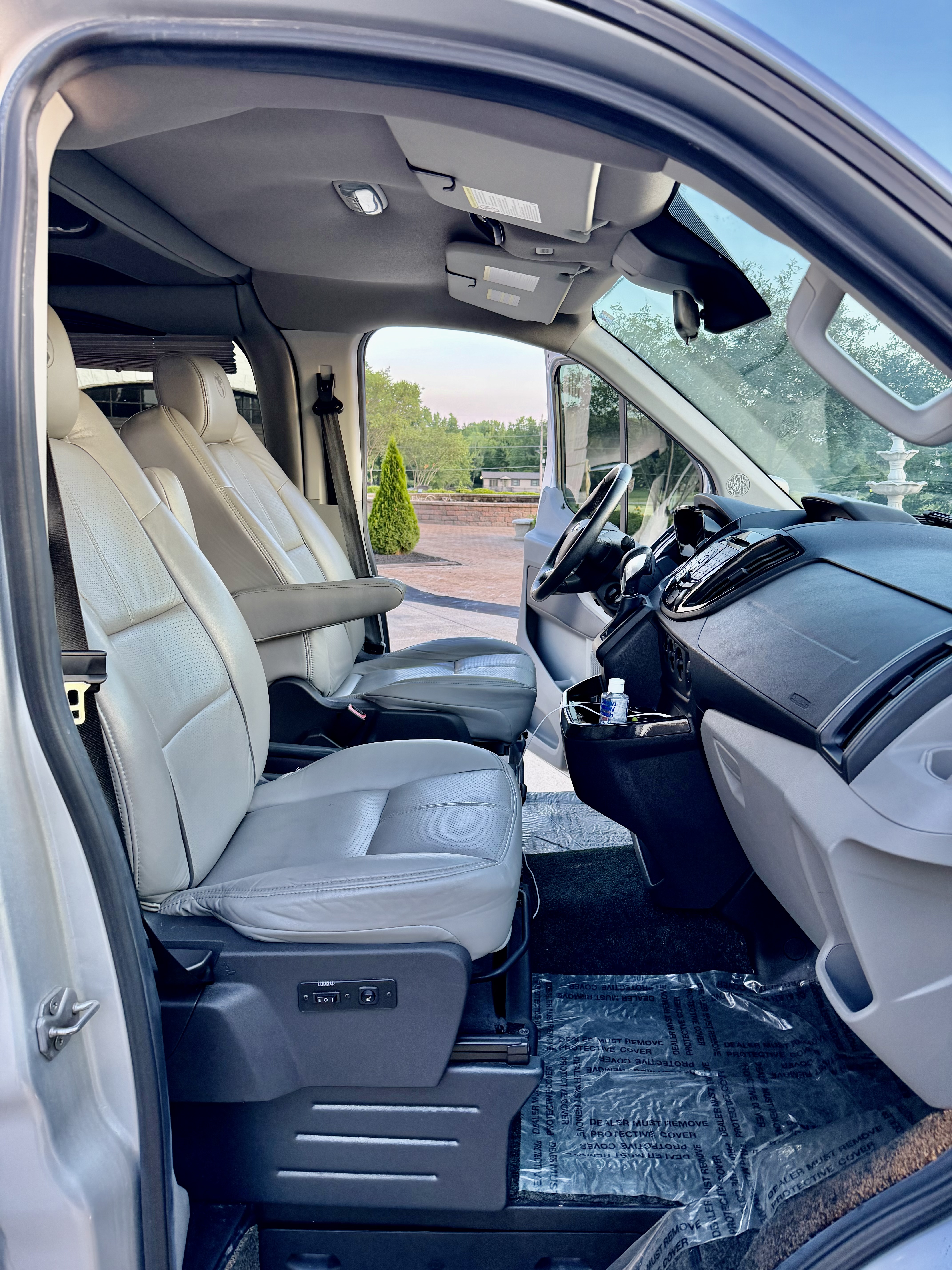 Used 2015 Ford Transit 150 130 Low Roof w/ Exterior Upgrade Package RWD image 18