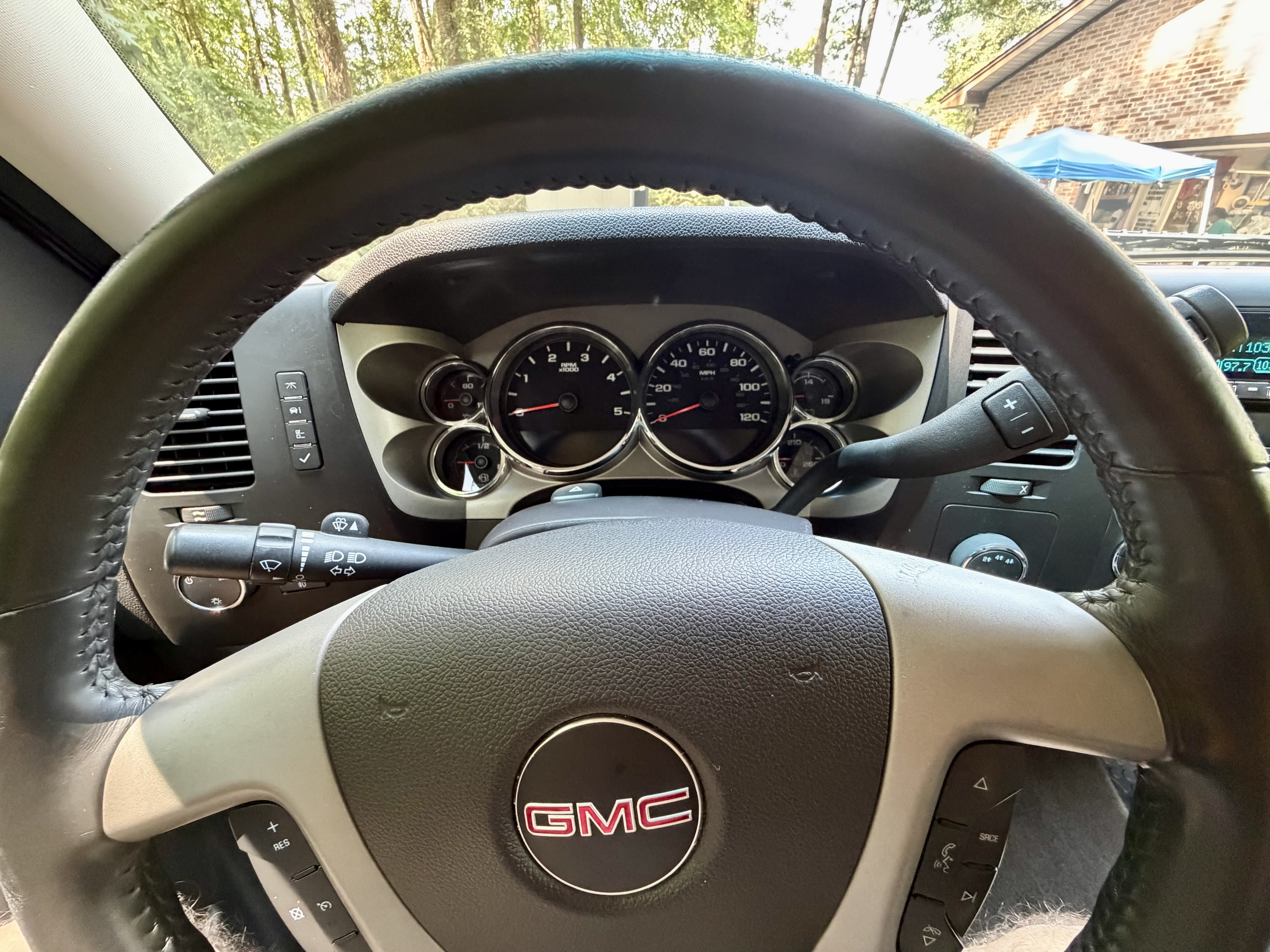 Used 2014 GMC Sierra 2500 SLE w/ SLE Preferred Package AWD/4WD image 29