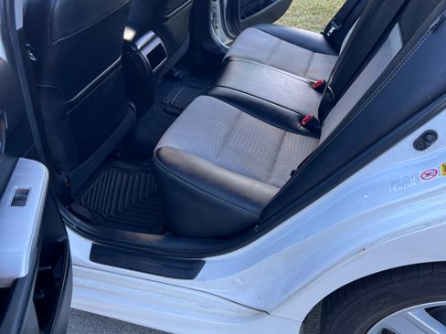 Used 2014 Toyota Camry SE image 9