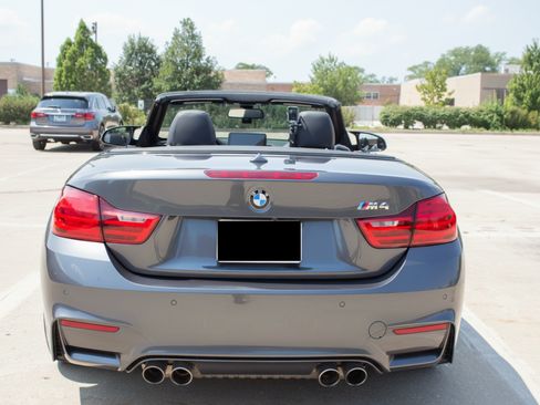 Used 2015 BMW M4 Convertible RWD image 6