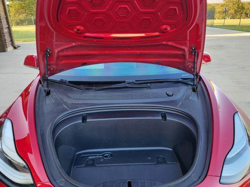 Used 2020 Tesla Model 3 image 10