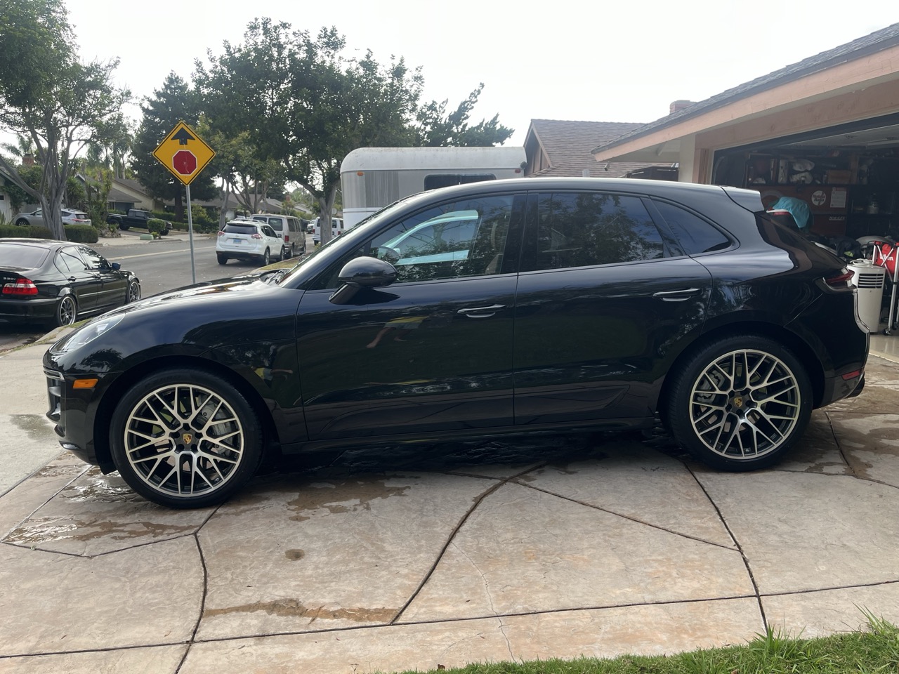 Used 2020 Porsche Macan Turbo AWD/4WD image 10