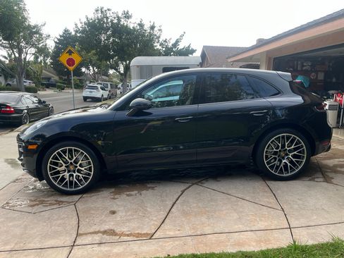 Used 2020 Porsche Macan Turbo AWD/4WD image 10
