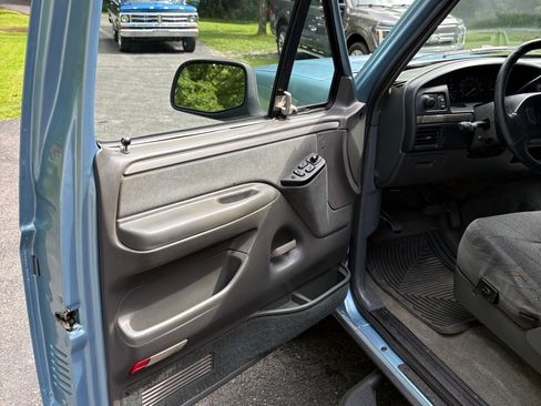 Used 1992 Ford Bronco AWD/4WD image 9