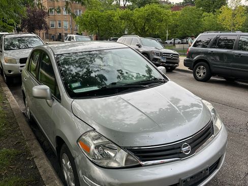 Used 2011 Nissan Versa 1.8 S w/ PWR Plus Pkg FWD image 5