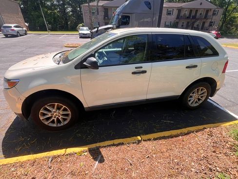 Used 2013 Ford Edge SE FWD image 4