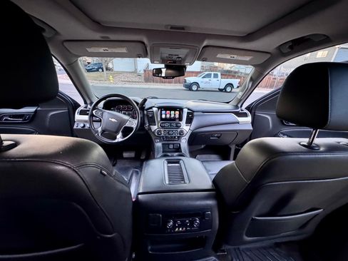 Used 2015 Chevrolet Tahoe LT w/ Luxury Package image 12