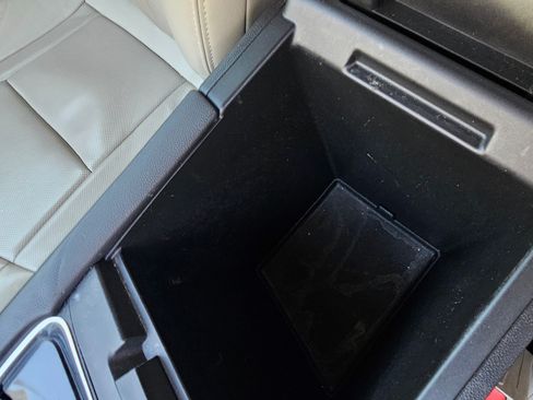 Used 2019 Buick Enclave Essence image 14