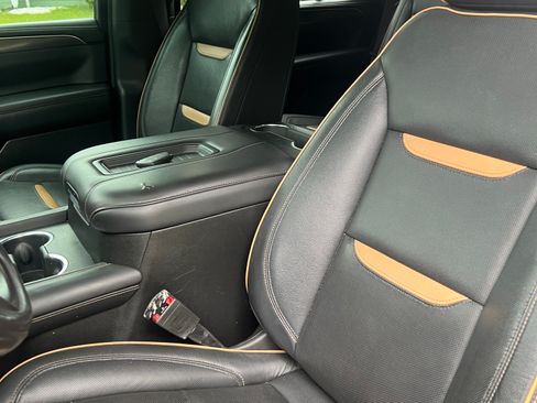Used 2021 GMC Yukon AT4 w/ Rear Media and Nav Package AWD/4WD image 12