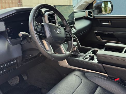 Used 2024 Toyota Tundra Limited AWD/4WD image 8