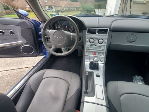 Used 2005 Chrysler Crossfire Limited image 17