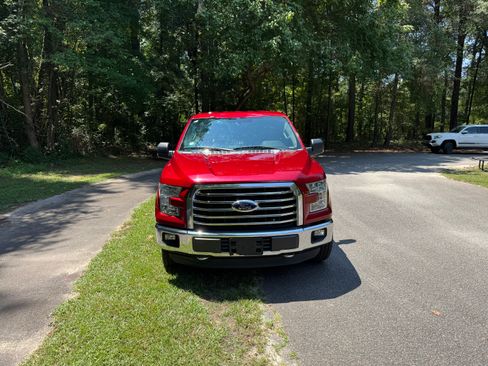 Used 2015 Ford F150 XLT w/ Equipment Group 301A Mid AWD/4WD image 5