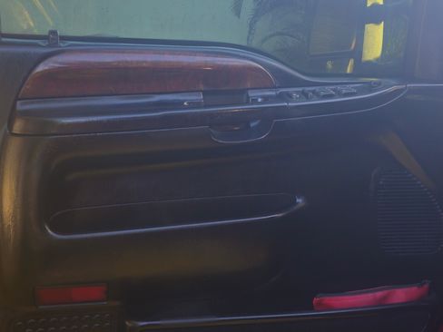 Used 2004 Ford F250 King Ranch image 18