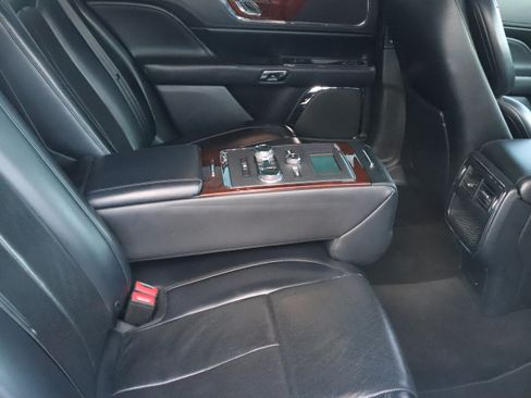 Used 2019 Lincoln Continental w/ Equipment Group 500A image 16