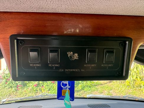 Used 1998 Dodge B1500 image 16