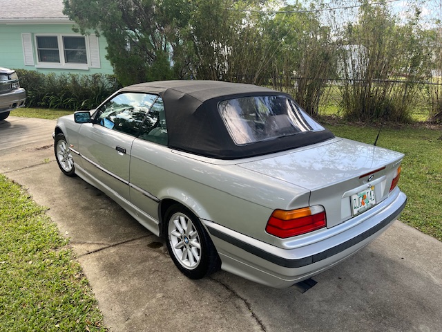 Used 1999 BMW 328i Convertible RWD image 5