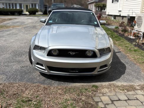 Used 2014 Ford Mustang GT w/ Electronics Package image 5