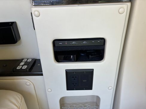 Used 2017 Mercedes-Benz Sprinter 3500 image 18