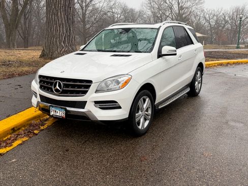 Used 2015 Mercedes-Benz ML 350 ML 350 4MATIC Sport Utility 4D image 14