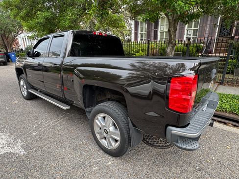 Used 2018 Chevrolet Silverado 1500 LT w/ All Star Edition RWD image 5