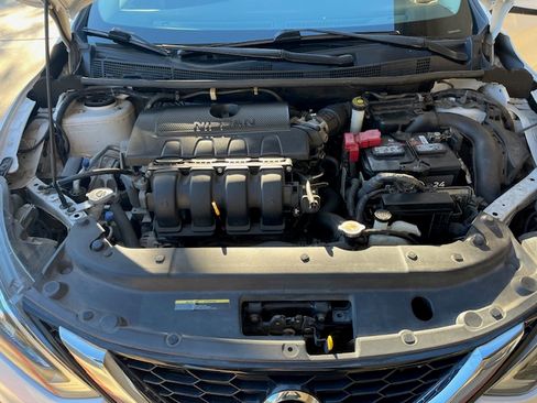 Used 2019 Nissan Sentra SV image 9